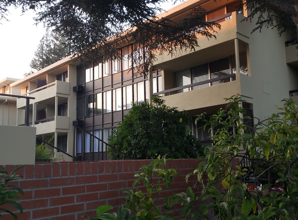 Atherton Park Forest Apartment - Menlo Park, CA