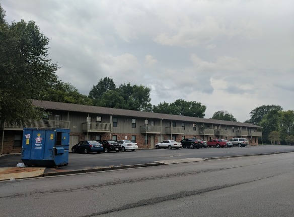 College Park Apartments - Murfreesboro, TN