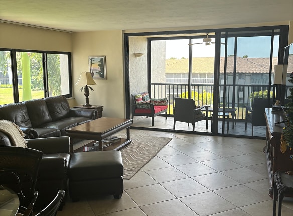 4160 Steamboat Bend E unit 404 - Fort Myers, FL