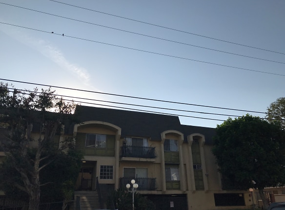Klump Apartments - North Hollywood, CA