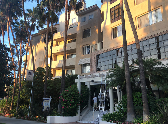 Villa Adobe Apartments - Los Angeles, CA
