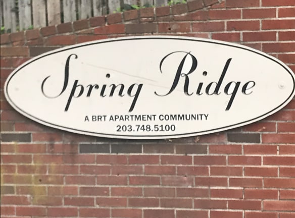 Spring Ridge Condos Apartments - Danbury, CT