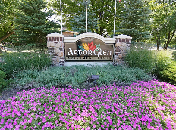 Arbor Glen Apartment Homes - Michigan City, IN