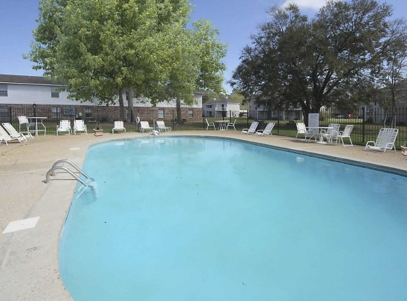 Gulf Grove And Oak Park Apartments - Waveland, MS