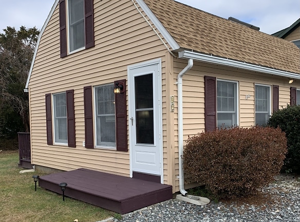 42 Noble Ave - Groton, CT
