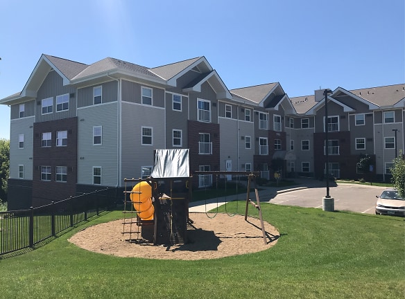Ashland Place Apartments - Rochester, MN
