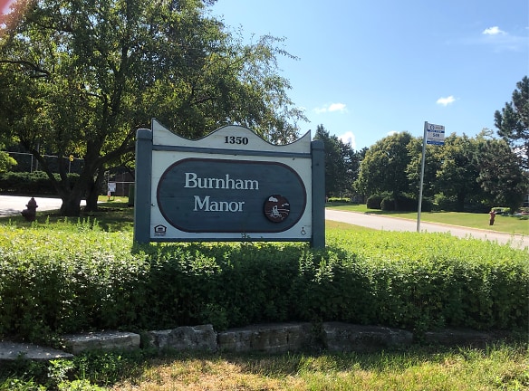 Burnham Manor Apartments - Elgin, IL