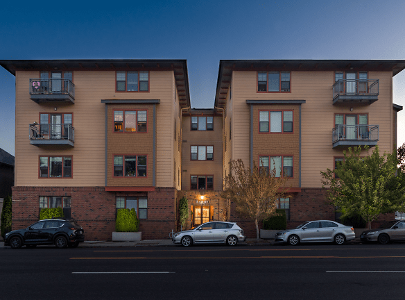 B-Street Apartments - Portland, OR