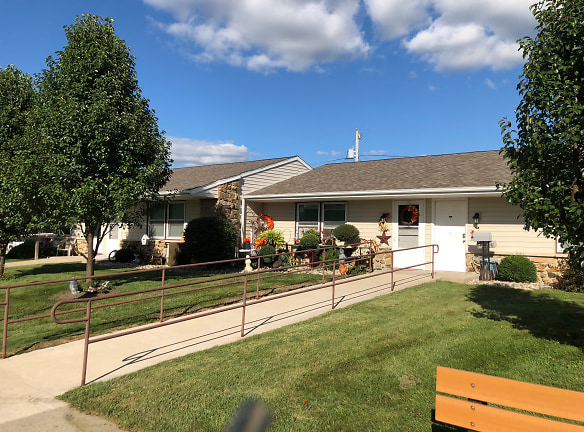 Country Place Apartments - Ossian, IN