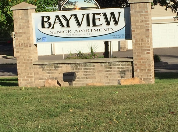 Bay View Senior Apartments - Center City, MN