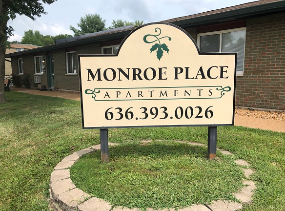 Monroe Place Apartments - Pacific, MO