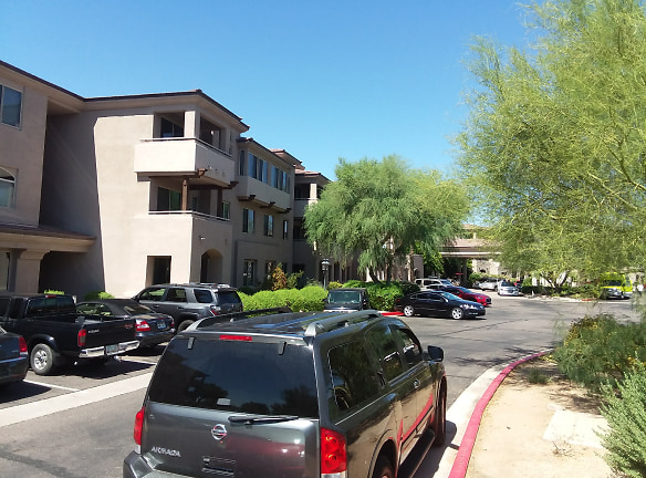 Sierra Pointe Apartments - Scottsdale, AZ