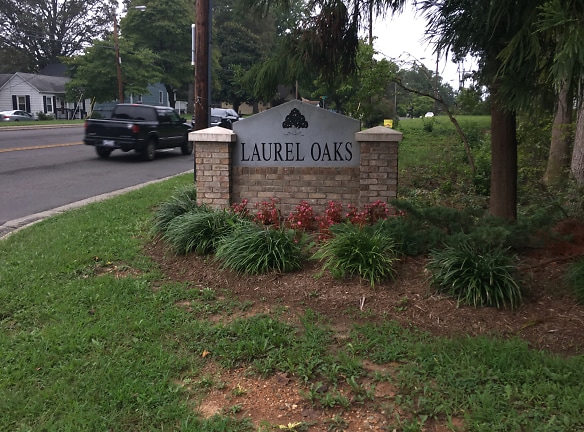 Laurel Oaks Apartments - Greensboro, NC