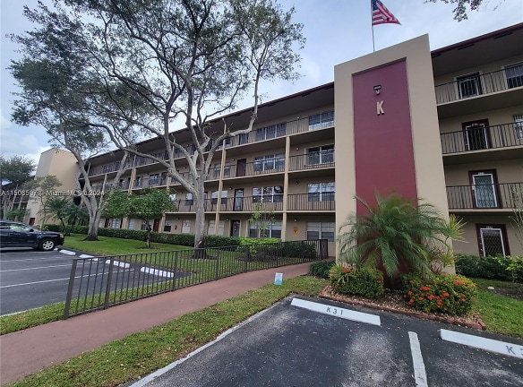 801 SW 133rd Terrace #214K - Pembroke Pines, FL