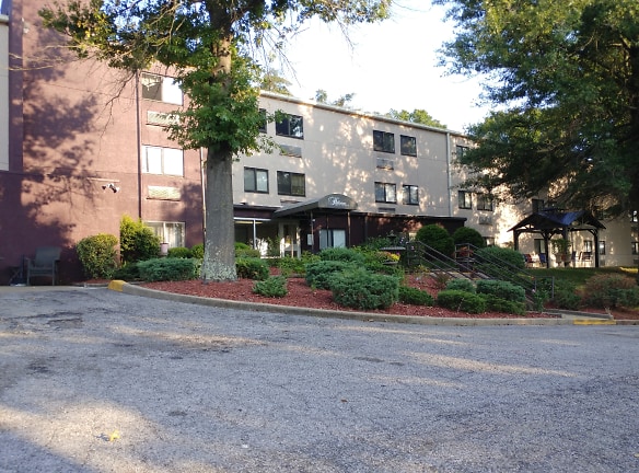 Hillview Terrace Apartments - Vienna, WV