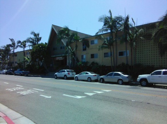 Marina Palms Apartments - Seal Beach, CA