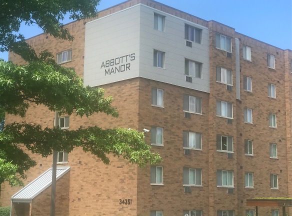 Abbotts Manor Apartments - Willoughby, OH