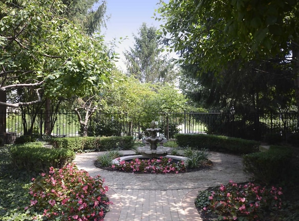 The Gardens Of Canal Court - Indianapolis, IN