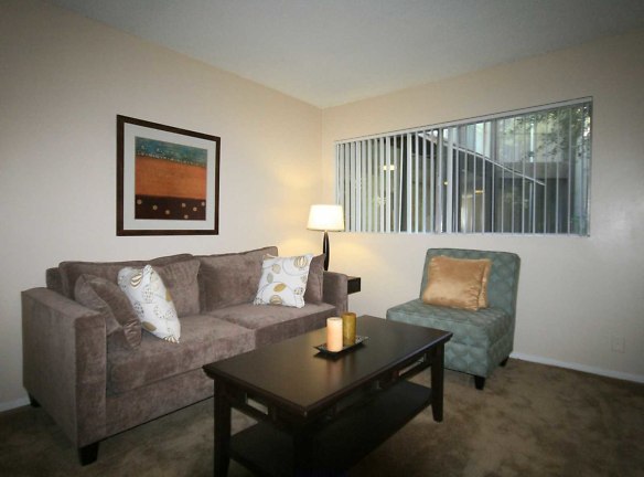 Summerview Beach Resort Luxury Apartments - Sherman Oaks, CA