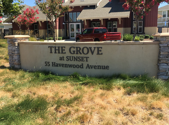 Grove At Sunset Court Apartments - Brentwood, CA