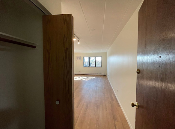 6501 W Archer Ave unit 6501-2F - Chicago, IL