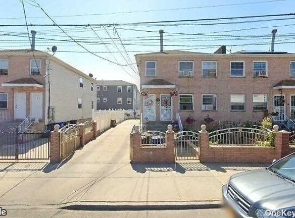 557 B 72 St - Queens, NY