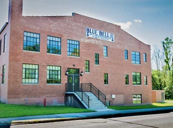 Historic Blue Bell Lofts - Columbia City, IN