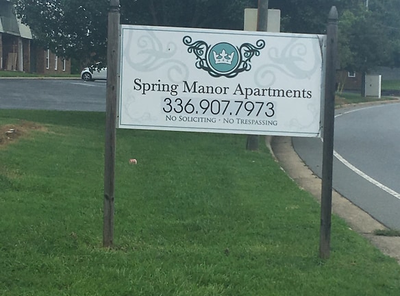 Spring Manor Apartments - Greensboro, NC