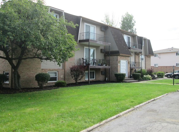 7165 Locust Ave unit 7165-08 - Youngstown, OH
