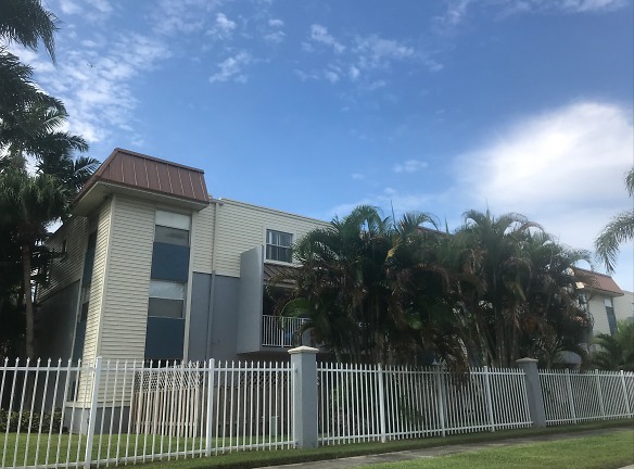 Sunwood Apartments - Miami, FL