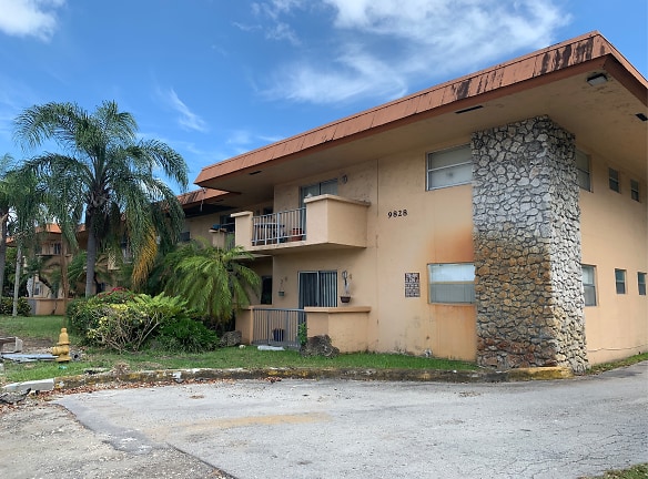 North Hill Apartments - Miami, FL