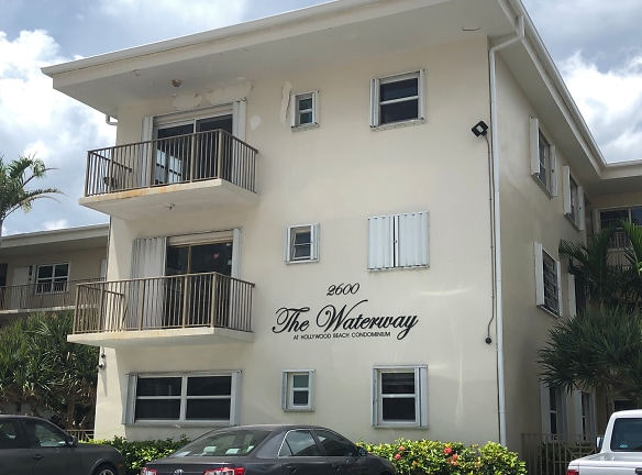 The Waterway Apartments - Hollywood, FL