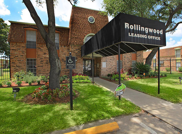 Rolling Wood Apartments - Houston, TX