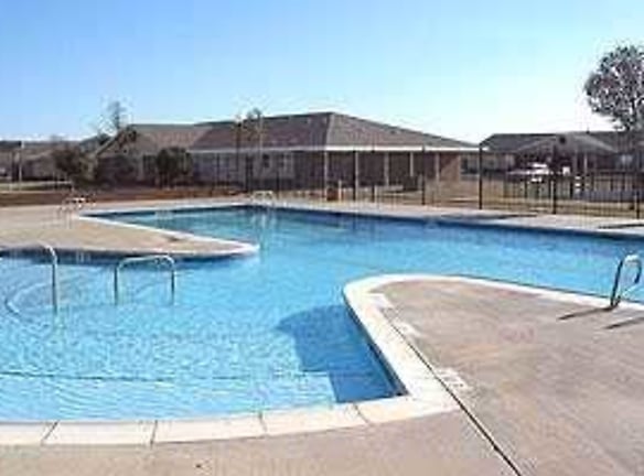 Cameron Court 1001 N Indiana Ave Lubbock TX Apartments for Rent
