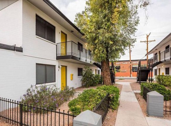 Fairmount Villas Apartments - Phoenix, AZ