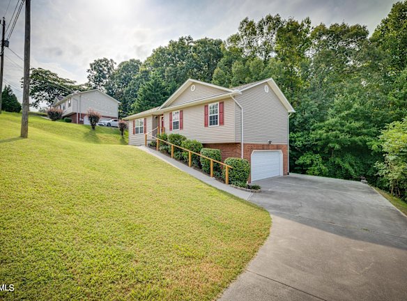 1125 Faye St - Kingsport, TN