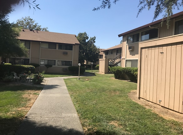 Cranbrook Apartments - Davis, CA