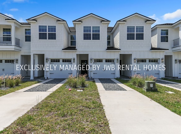 808 5th Ave S - Jacksonville Beach, FL