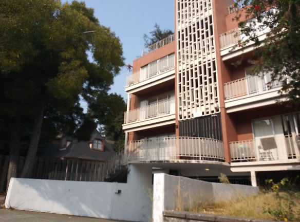 Hillegas Apartments - Berkeley, CA