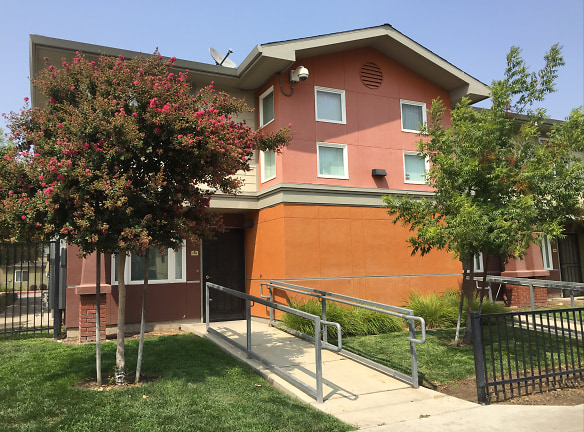 Gleason Park Apartments - Stockton, CA