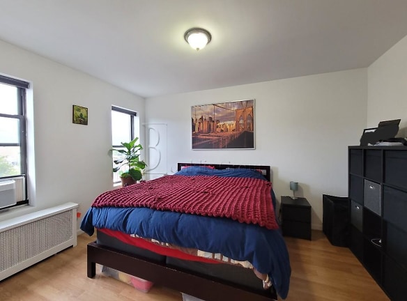 28-08 35th St unit 6K - Queens, NY