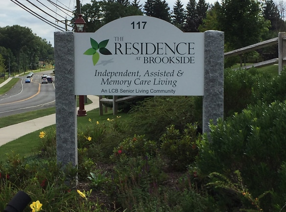 THE RESIDENCES AT BROOKSIDE Apartments - Avon, CT