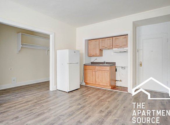 2779 N Milwaukee Ave unit 118 - Chicago, IL