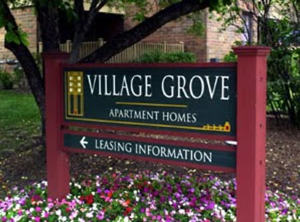 Village Grove Apartments - Elk Grove Village, IL