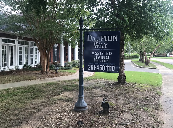 Daughin Way Assisted Living Facility Apartments - Mobile, AL