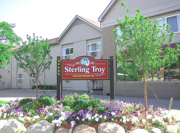 Sterling Troy Apartments - Sterling Heights, MI