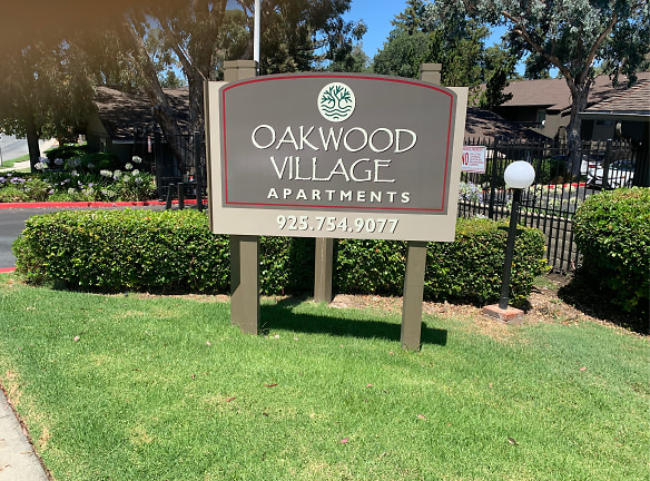 Oakwood Village Apartments - Antioch, CA