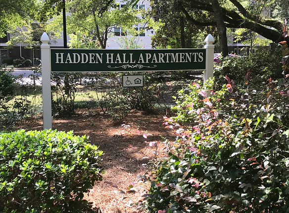 Hadden Hall Apartments - Wilmington, NC