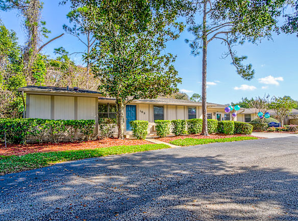 Sanford Court Apartments - Sanford, FL