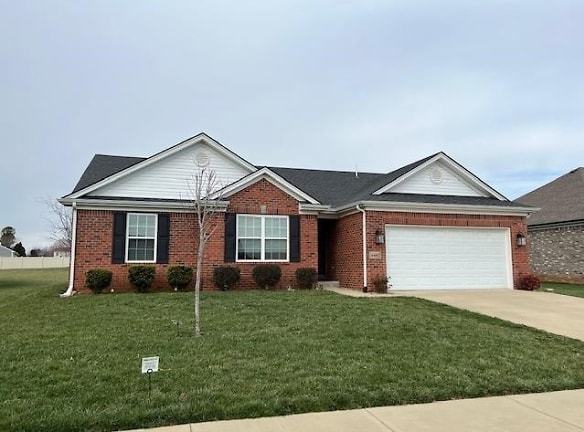 5487 Hackberry Wy - Bowling Green, KY